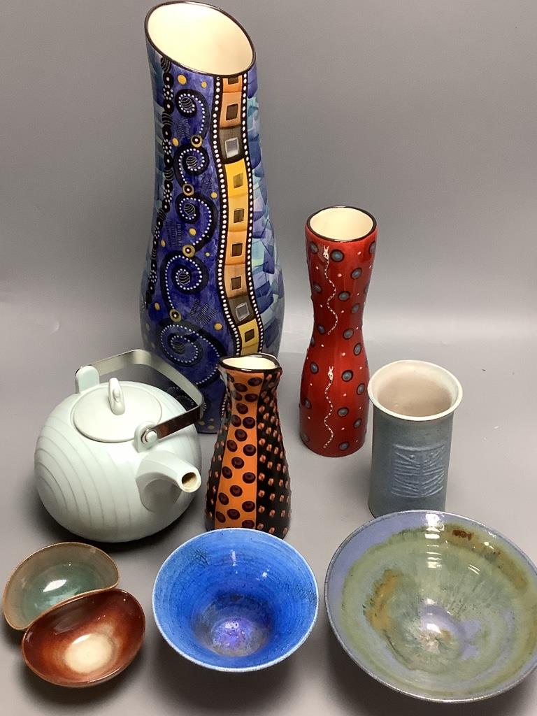 A Karyn Pepper studio vase, five others and a Hornsea teapot